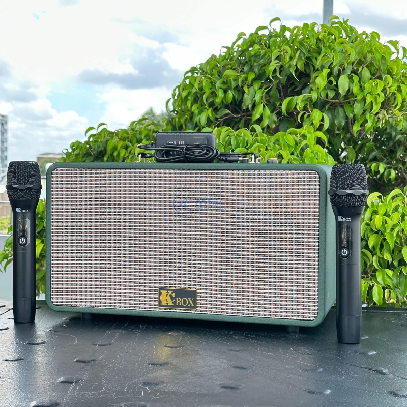 KCBox KC260Pro - Loa Xách Tay Karaoke Cao Cấp Giá Tốt Nhất 2023, Bass Boost, Bluetooth 6.0, Tặng Kèm Micro Không Dây Cao Cấp Và Chân Micro Mini.