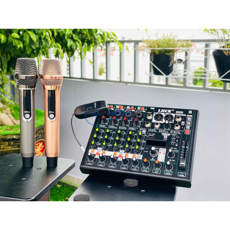 Mixer AM08 Đèn Led RGB Hát Karaoke Livestream, Thu Âm, Với Dàn Âm Thanh Gia Đình